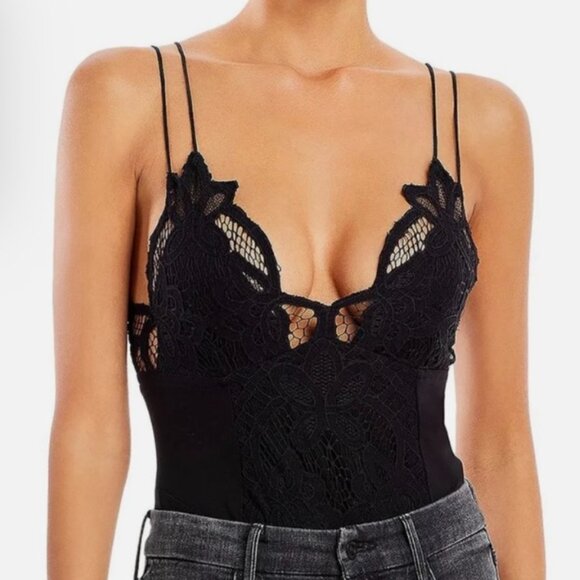 FREE PEOPLE ADELLA CAMI TOP MED PREOWNED - Picture 1 of 4